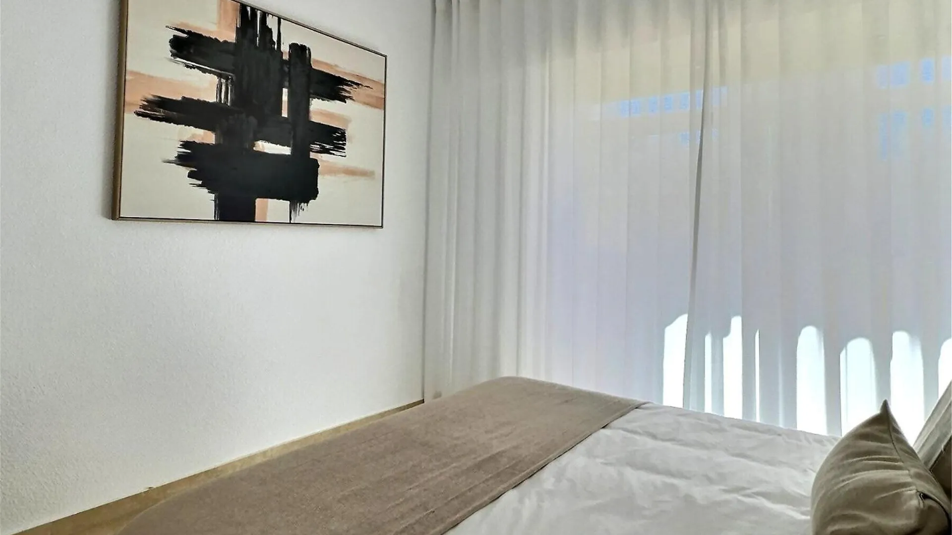 Two Bedroom Apartment Moments From The Cristo Beach 埃斯特波纳