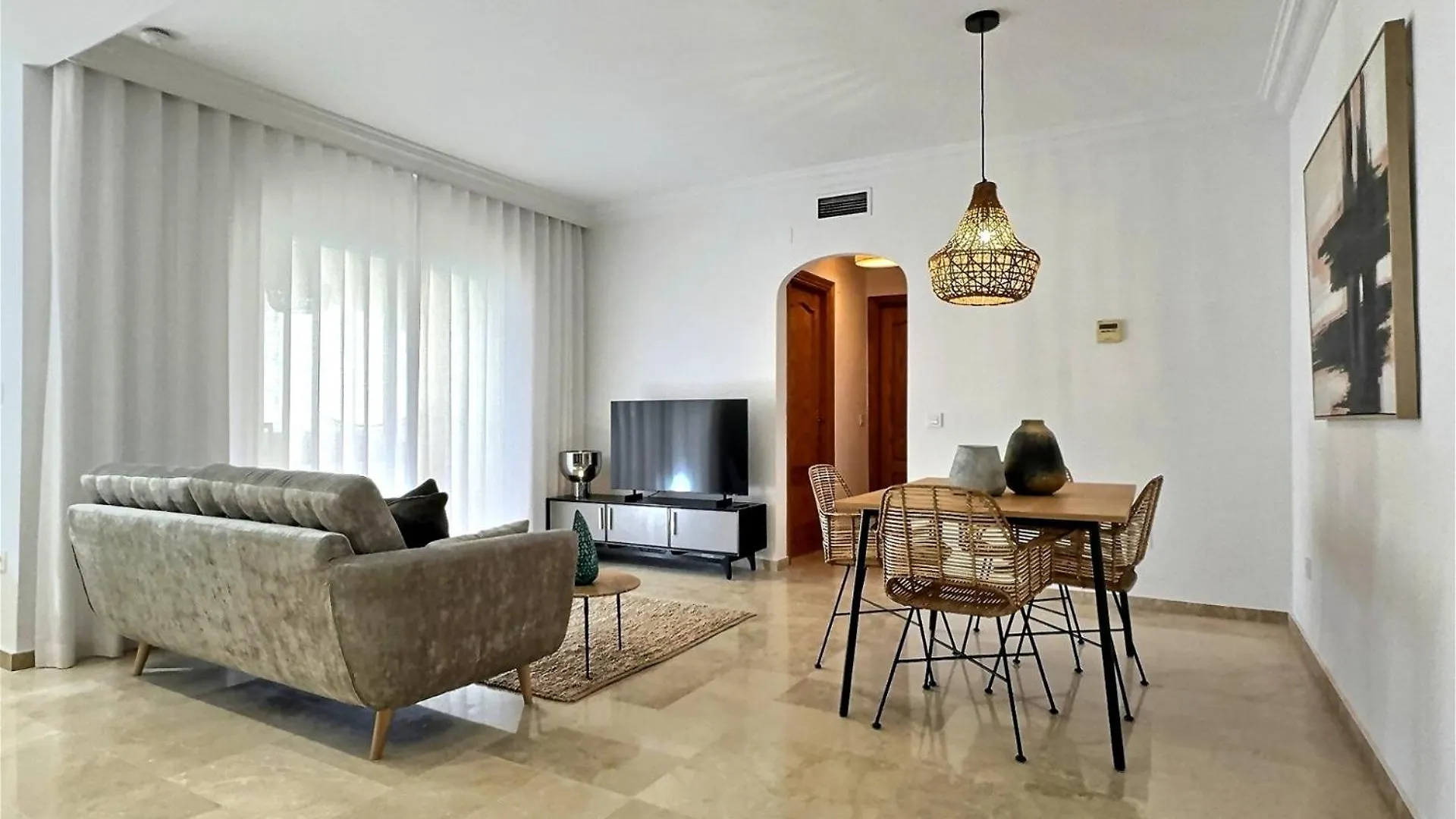 Two Bedroom Apartment Moments From The Cristo Beach Estepona 0*,